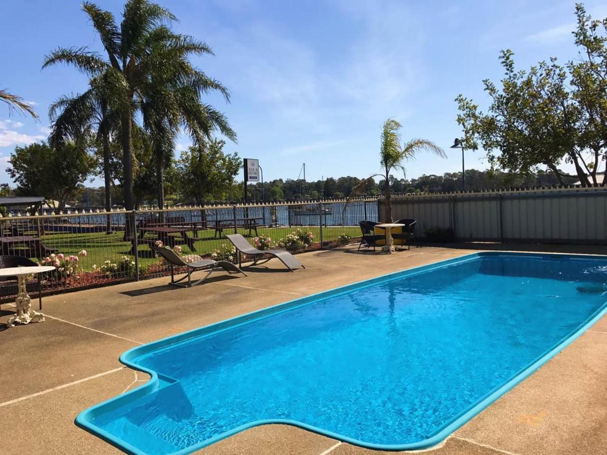 Mariners On The Waterfront Motel Batemans Bay Buitenkant foto