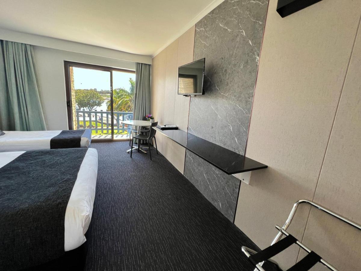 Mariners On The Waterfront Motel Batemans Bay Buitenkant foto